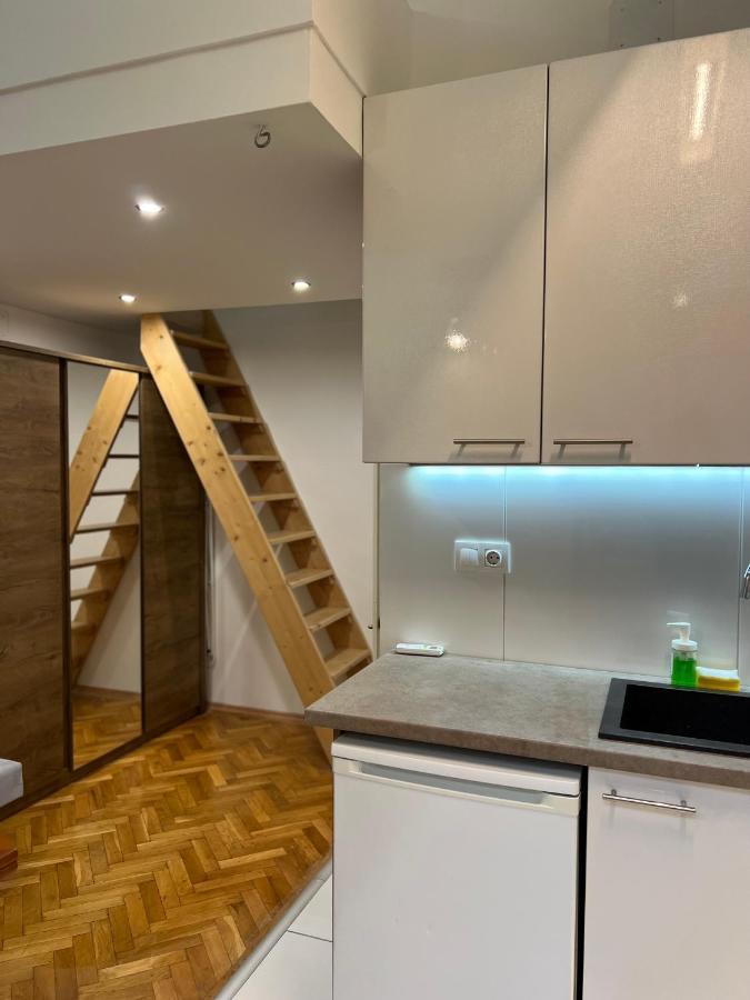 N38 Apartments By Small Home Будапеща Екстериор снимка